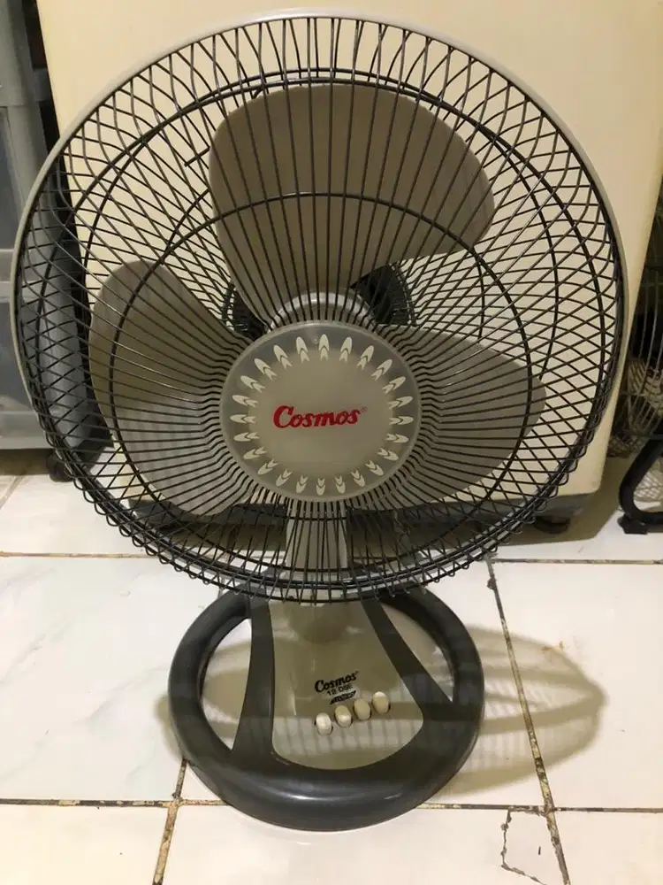 Kipas angin cosmos 12 angin kencang