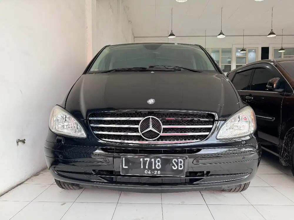 Mercedes Benz Viano 3,5 Ambiante 2011 LOW KM 50rban PAJAK BARU