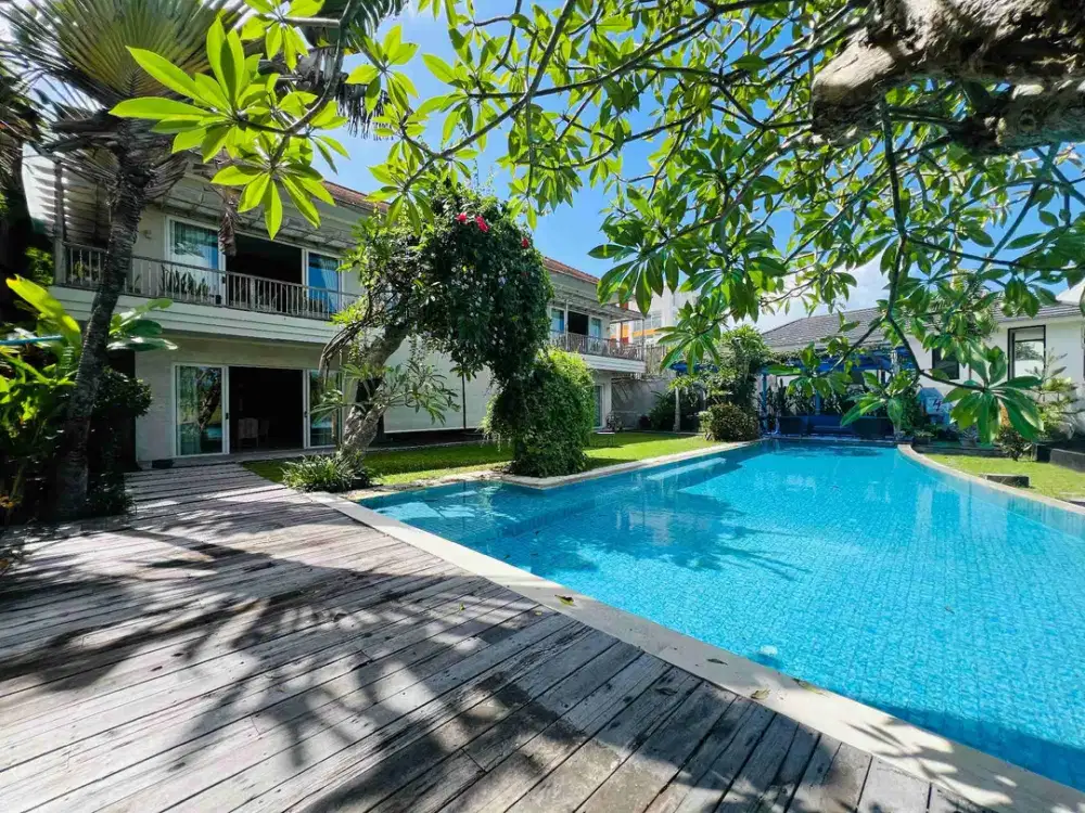 Villa view sawah pantai berawa canggu
