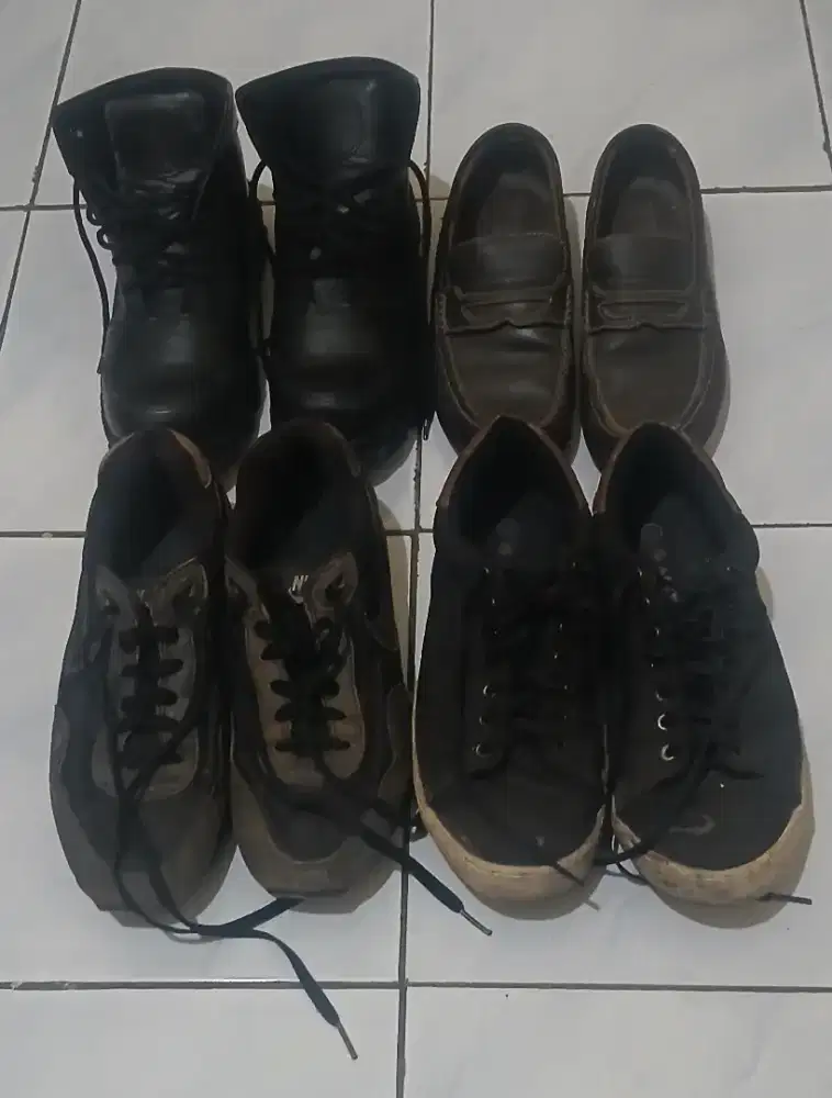 BU - BORONGAN / SATUAN - 4 PASANG SEPATU BEKAS LAYAK PAKAI