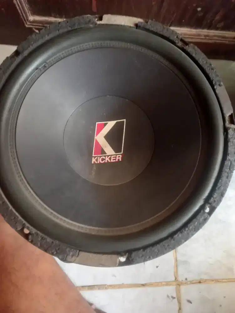 Speaker subwofer merek Kicker FreeAir F12a 12 inch 4 Ohm*