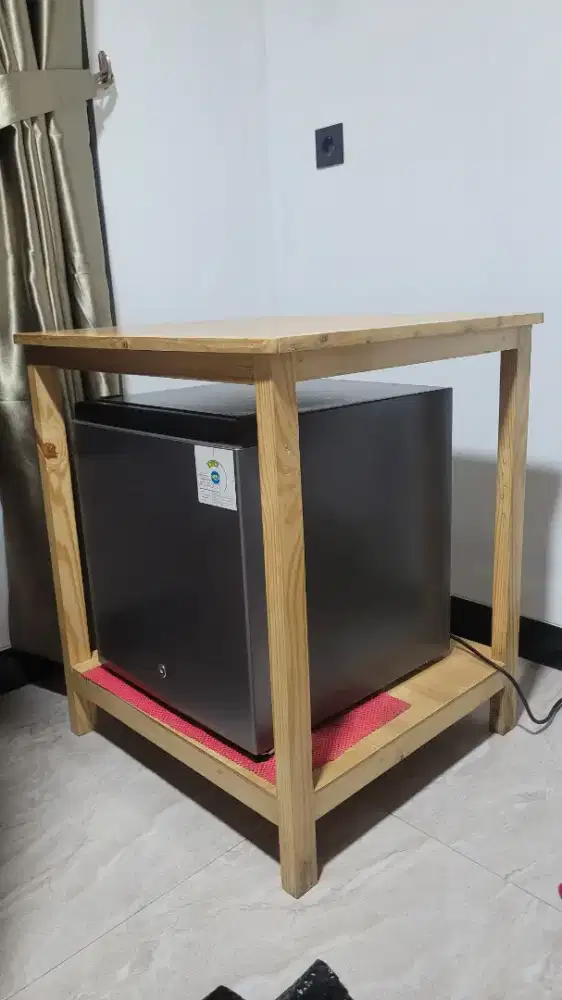 Rak Meja Kayu Solid