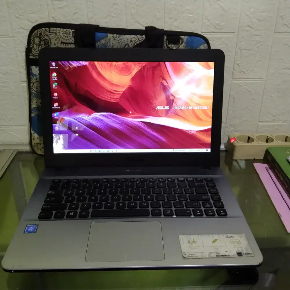 Asus vivobook x441m ram 4gb HDD 1000gb normal