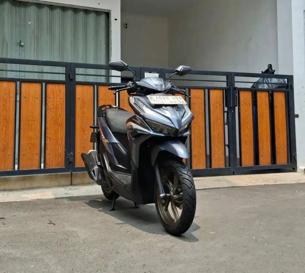 Honda Vario 125 Gen 2 Keyless CBS ISS MULUSSS Surat Lengkap