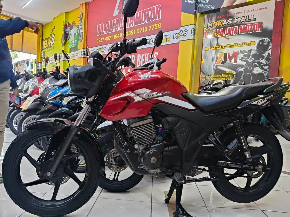 Honda CB Verza 150 CW TH 2024 PMK