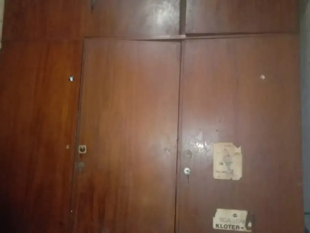Lemari jati 6 pintu