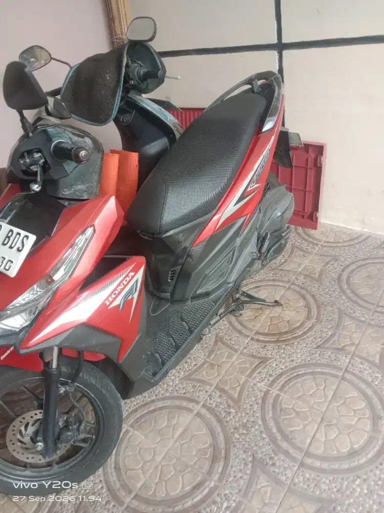 Vario Old LED thn 2015 warnamerah