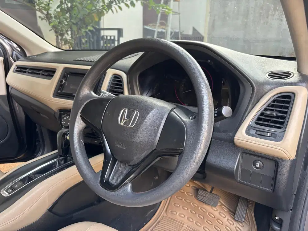 Honda Hr v tipe S cvt 2015
