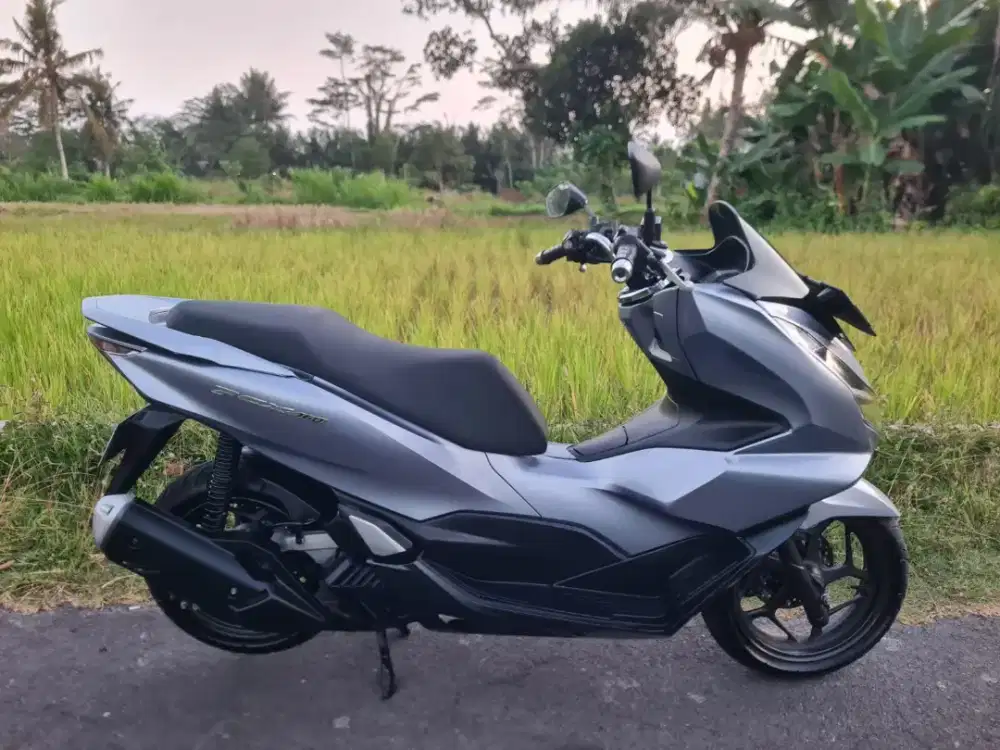 PCX 160 2024 RARE CONDITION