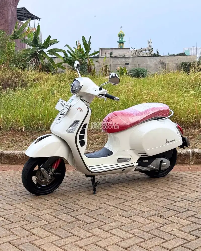 VESPA GTS 150 iGET ABS 2019 BERGARANSI