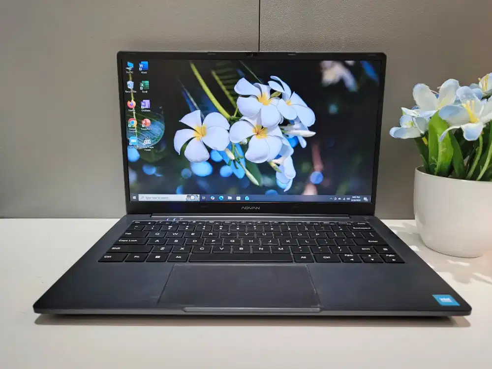 Laptop Bekas Pelajar Siap Pakai! Advan TBOOK 1405 RAM 4 GB