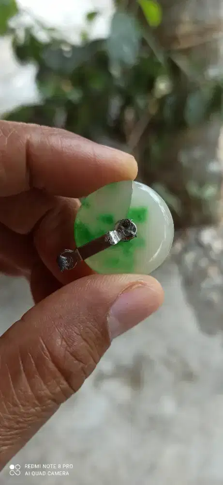 Bandul giok cina