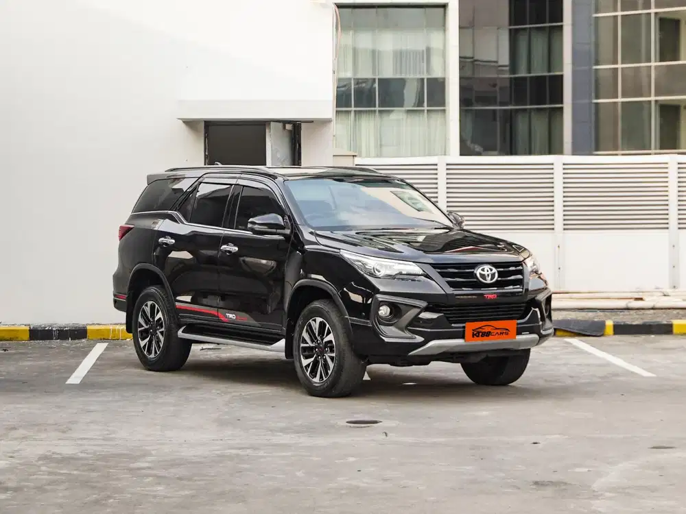 Toyota Fortuner TRD Sportivo AT
Th 2019 nik 2019