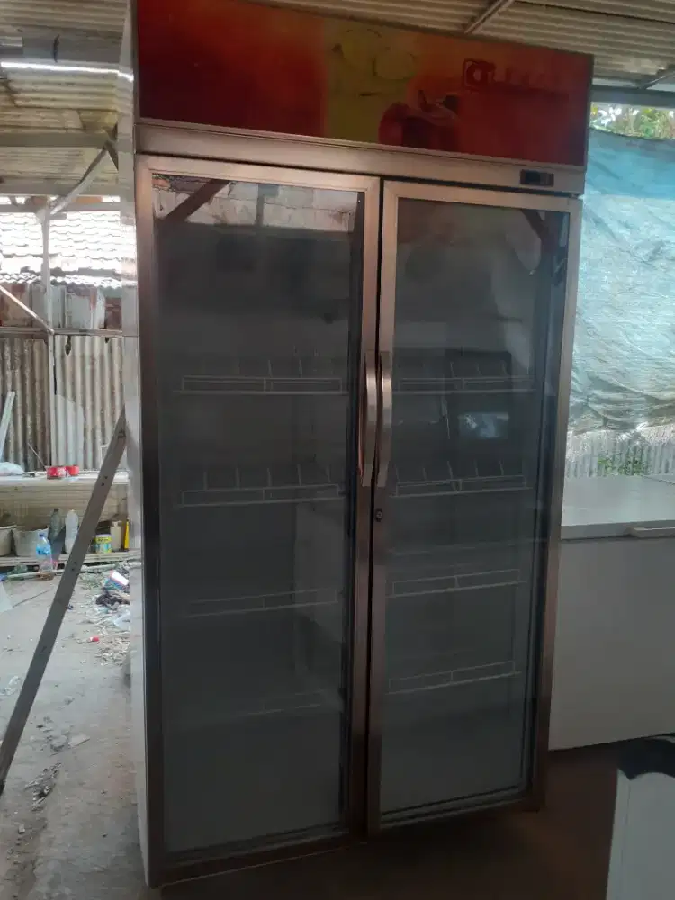 Jual showcase 2pintu