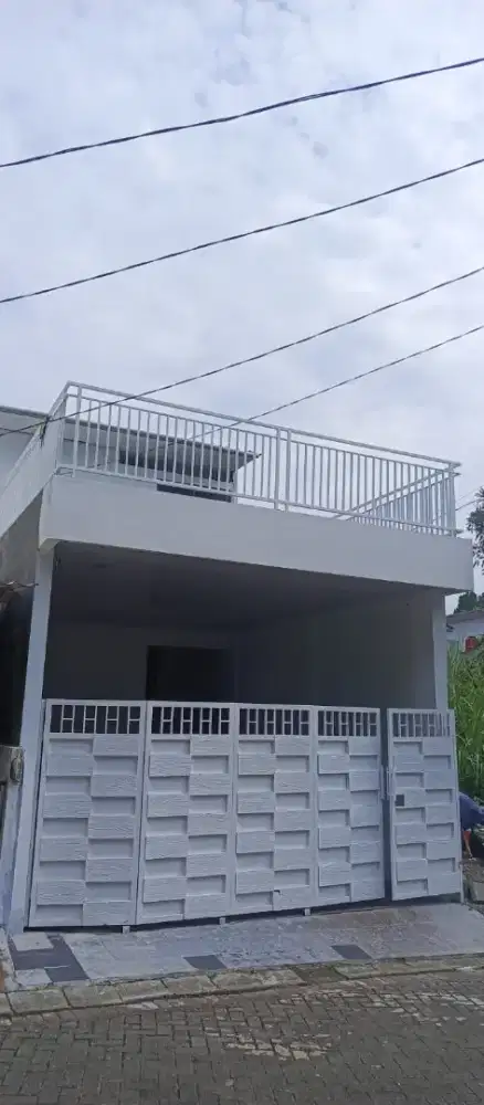 RUMAH LENGKAP SIAP HUNI,  TURUN HARGA , BUTUH CEPAT , DIBAWAH HARGA