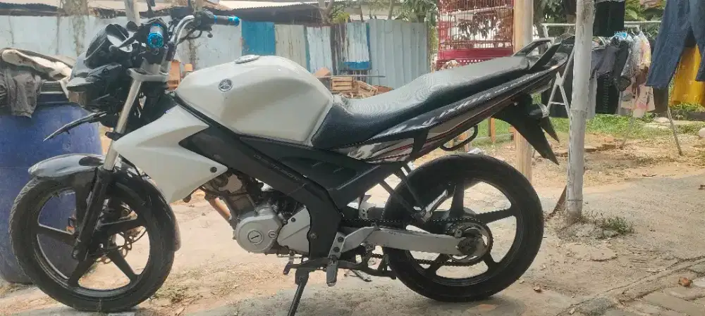 Jula motor Vixion tinggal Pake