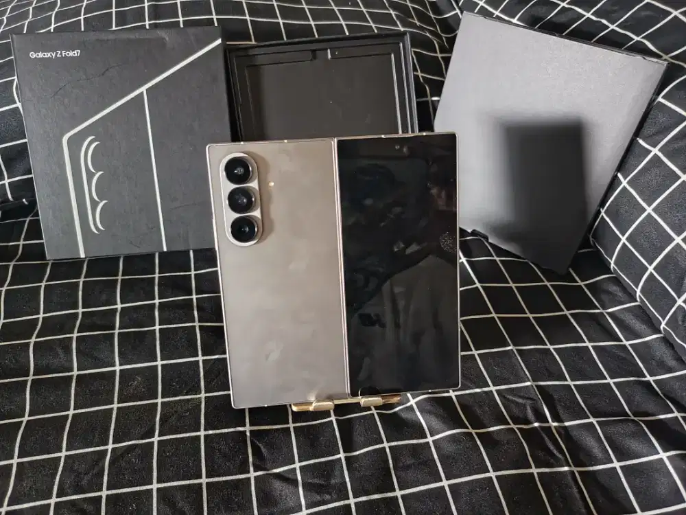 SAMSUNG GALAXY Z FOLD7 12/256GB SILVER SHADOW LKP OEM SEIN BISA TT