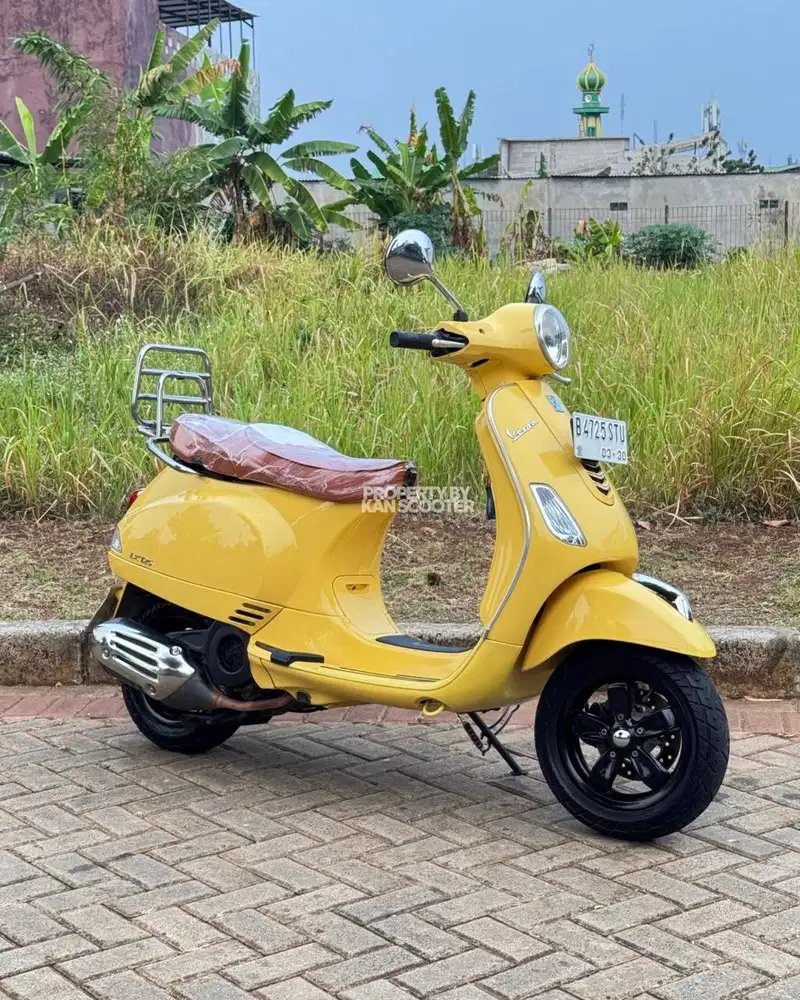 VESPA LX 125 iGET 2019 BERGARANSI