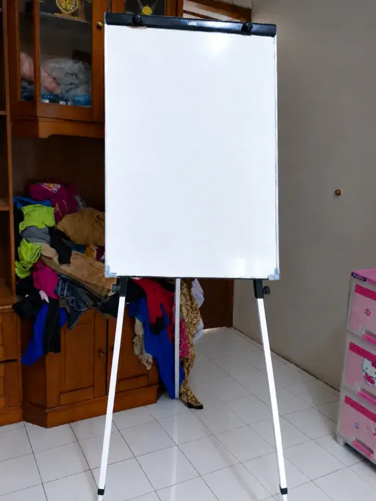 whiteboard flipchart
