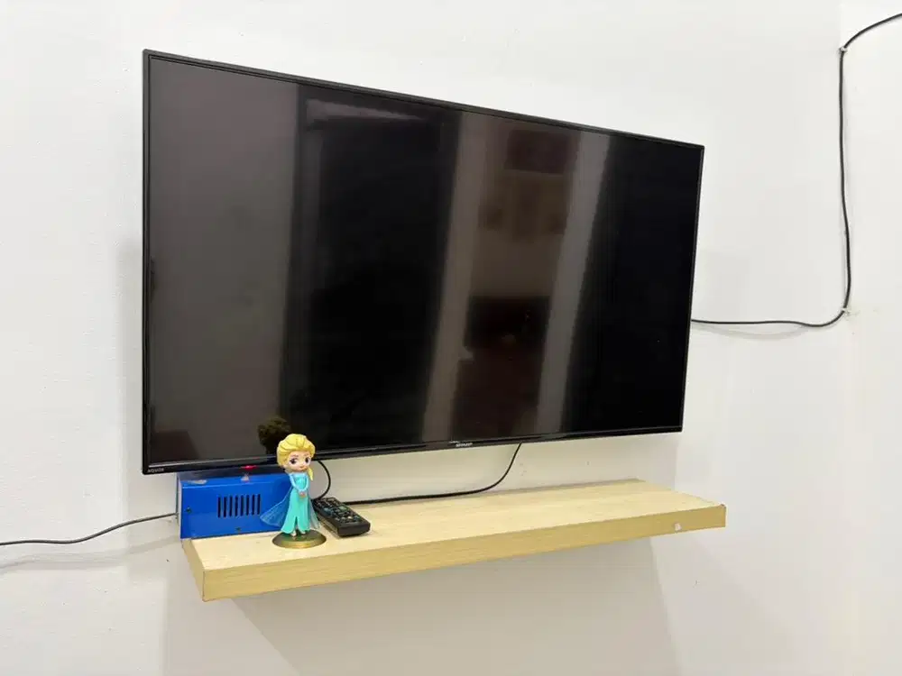 Tv 42 inch merk sharp