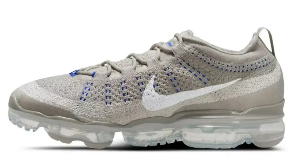 Sepatu Nike Abu²