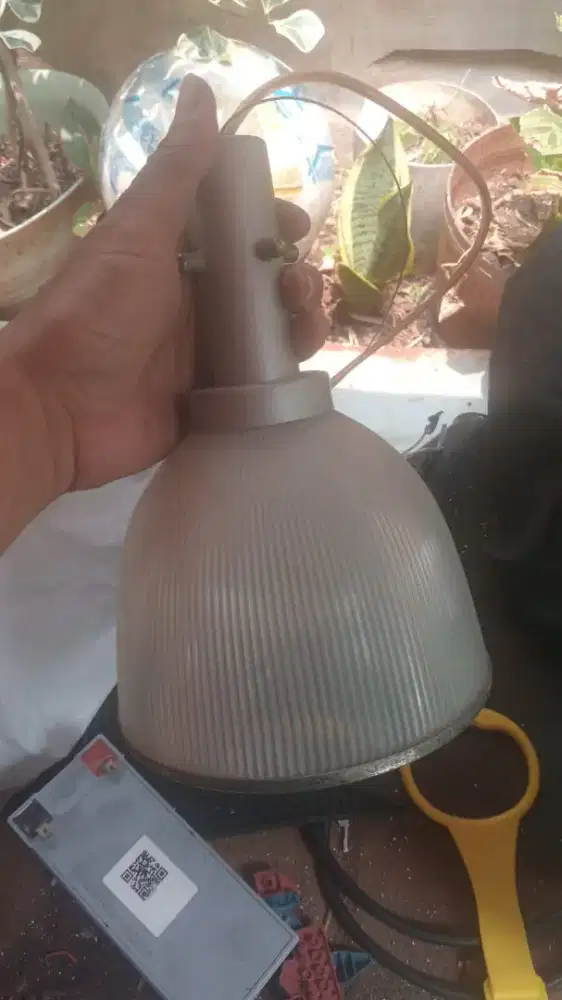 Lampu gantung dekorasi