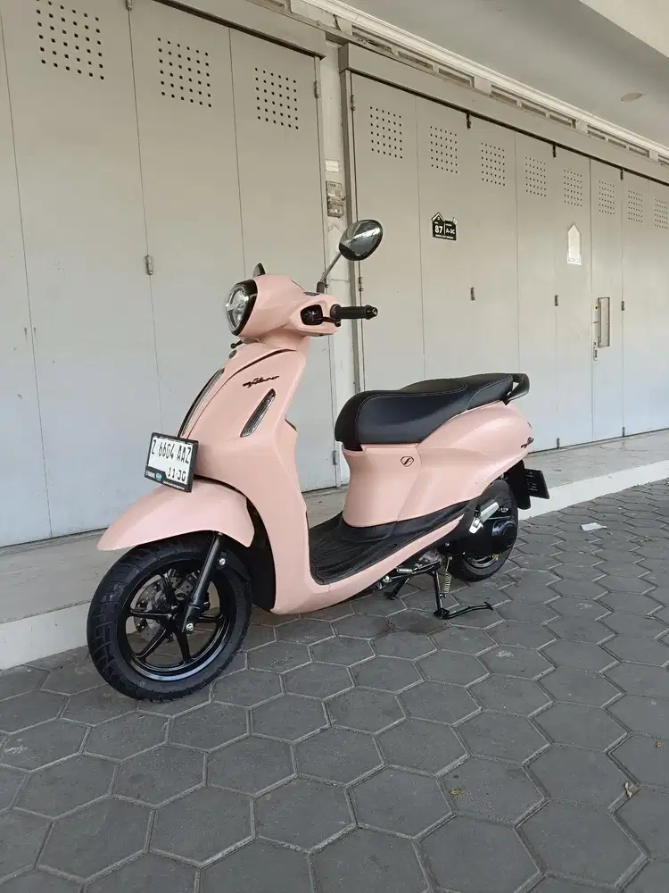 Yamaha grand Filano hybrid 2025 mulus antik