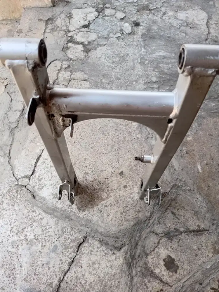 Swing Arm Jupiter z burhan 5TP F2100 00 Copotan