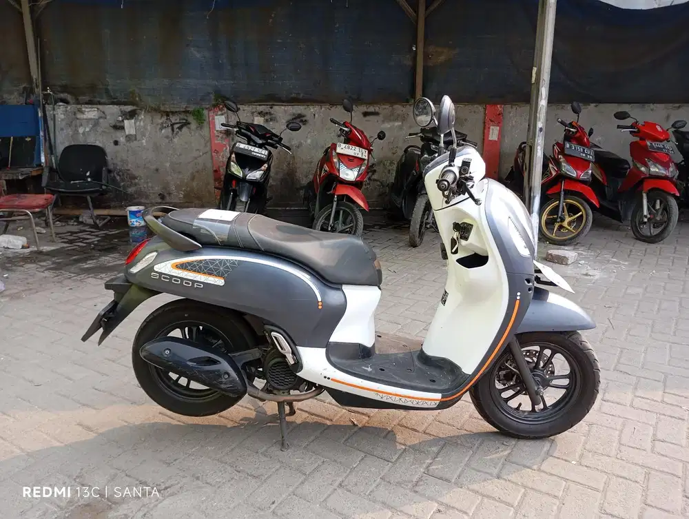 Honda Scoopy Tahun 2023 surat komplit