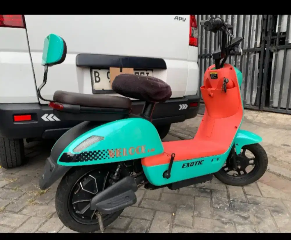 SEPEDA LISTRIK SECOND EXSOTIC