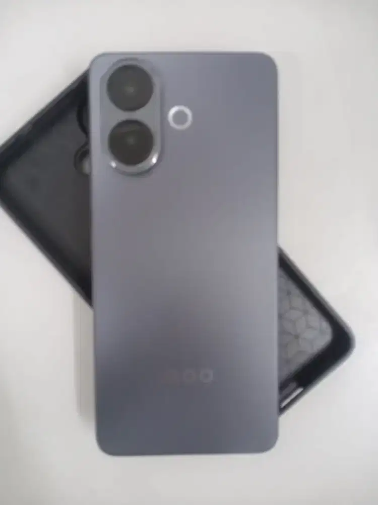 Iqoo Z10R 8/256 Mulus Bergaransi Full set