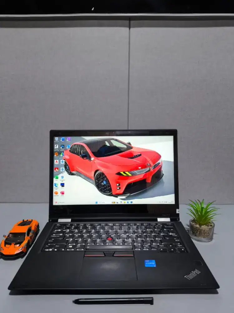 Lenovo Thinkpad Yoga 370sFlip Touchscreen + PEN [RAM 8GB / SSD 512GB]