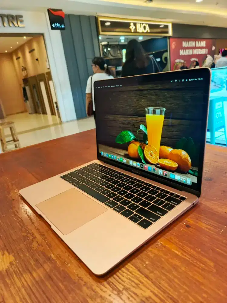 Macbook Air Retina 13 inch 2018 rose gold