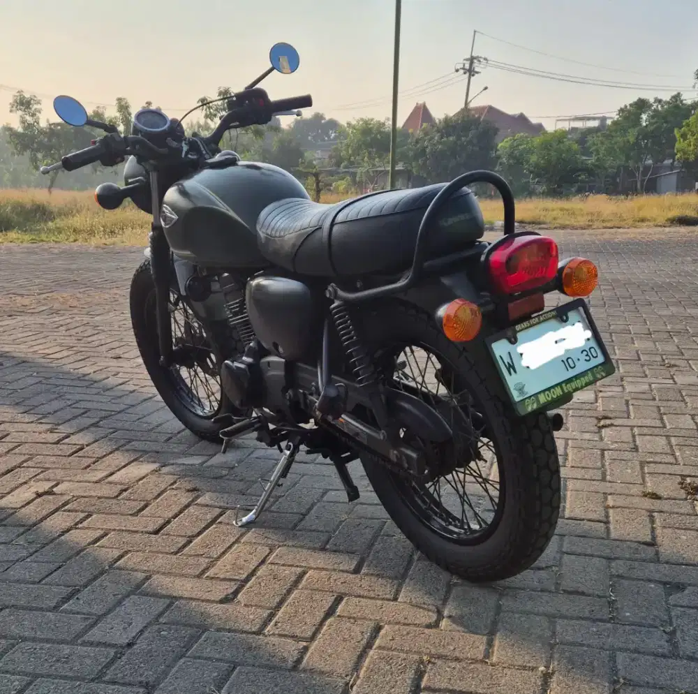 Kawasaki w175 green army th 2019