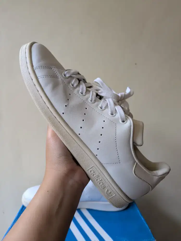 Preloved - Sepatu Adidas Stan Smith White Full White - 9.5us / 43