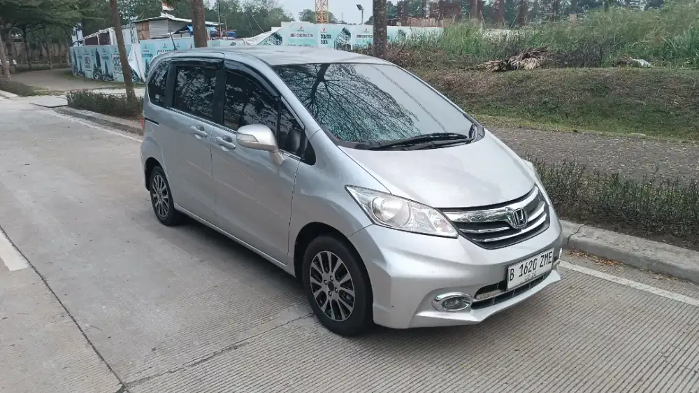 For Sale Freed SD 2013. Facelift, AC Double Blower, Up Grade PSD