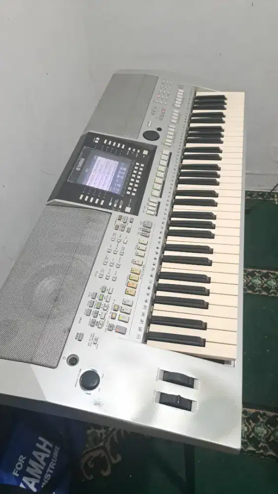 Jual keyboard yamaha Psr s 910