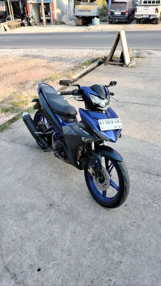 Mx king warna biru bln 10 tahun 2024