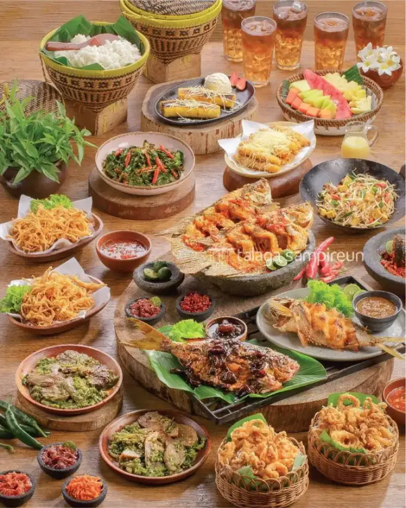 Dibutuhkan segera Waiters