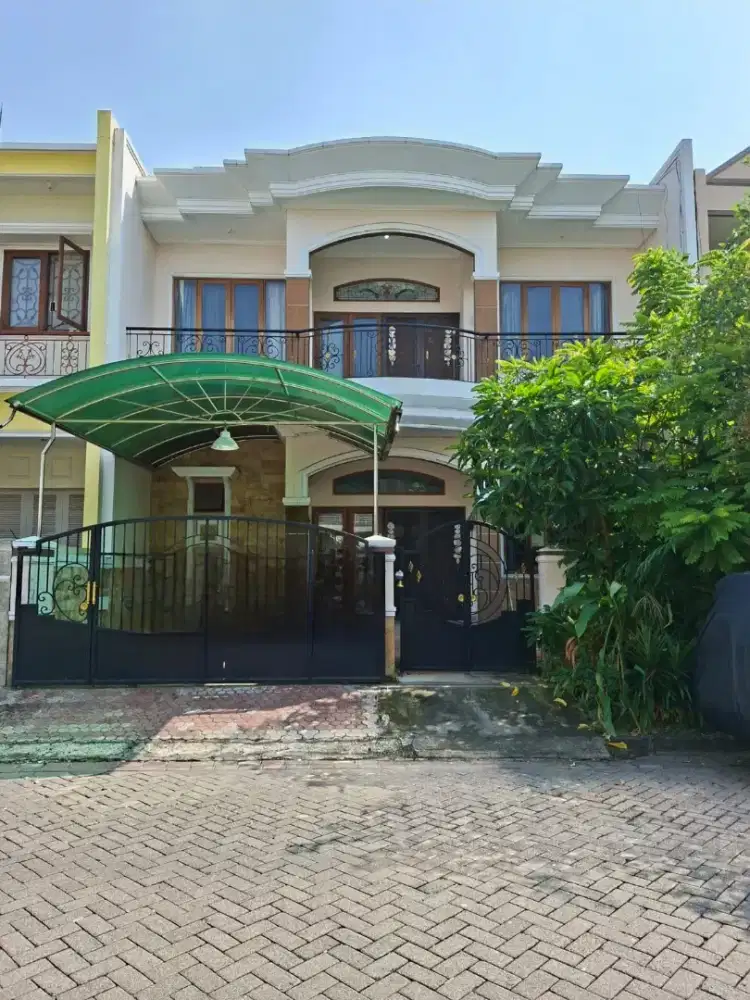 Disewakan Rumah Pakuwon City Taman Mutiara