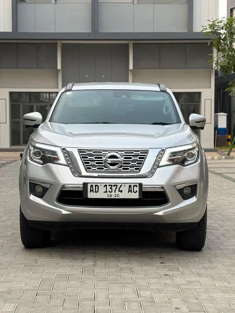 Istimewa Low KM Nissan Terra VL Tipe Tertinggi AT 2019 Diesel Silver