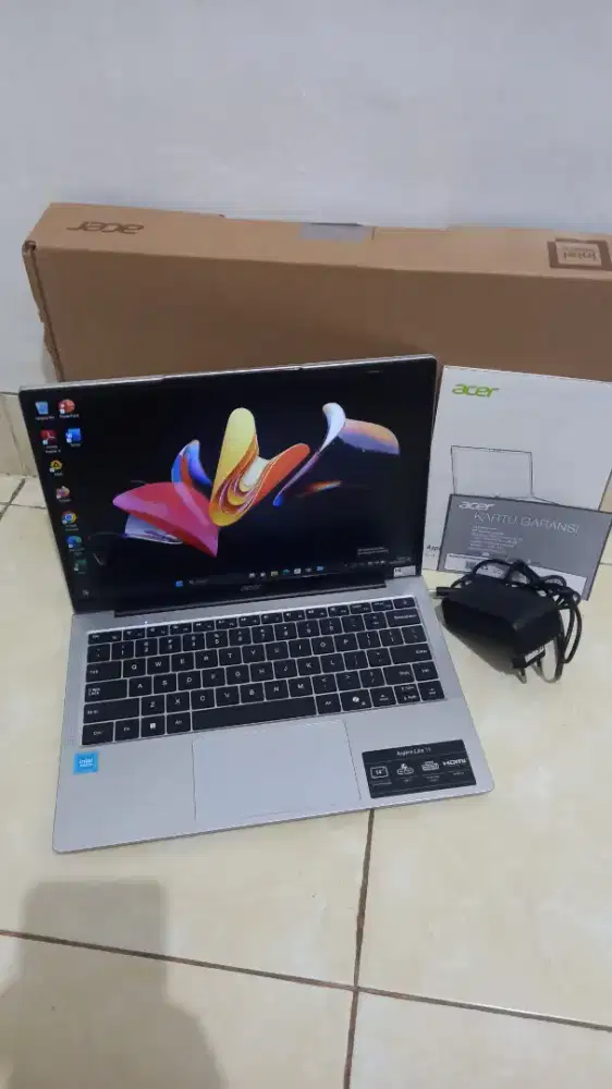 Laptop acer lite 14  8/256