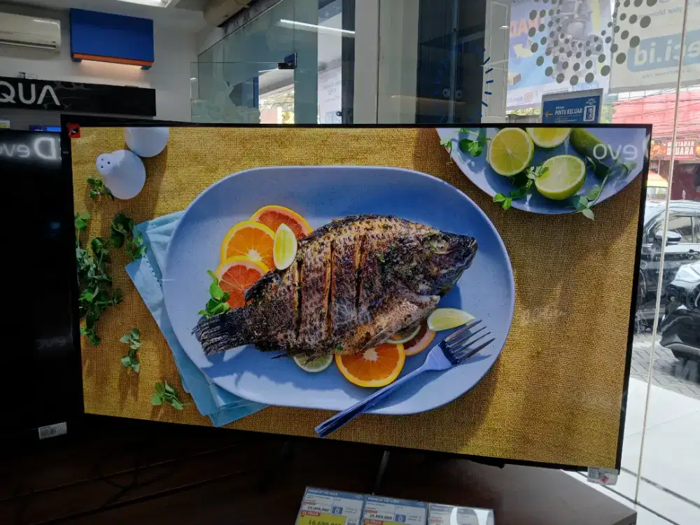 SAMSUNG 4K OLED TV