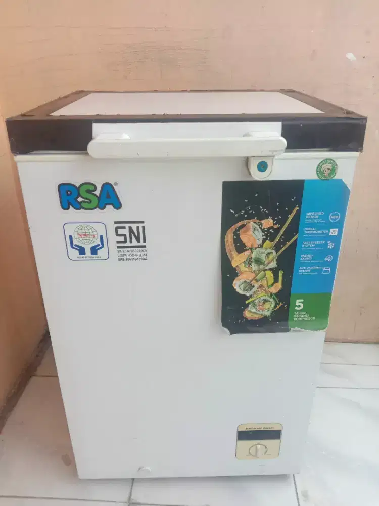 Freezer RSA original belum pernah servic bagus mulus normal