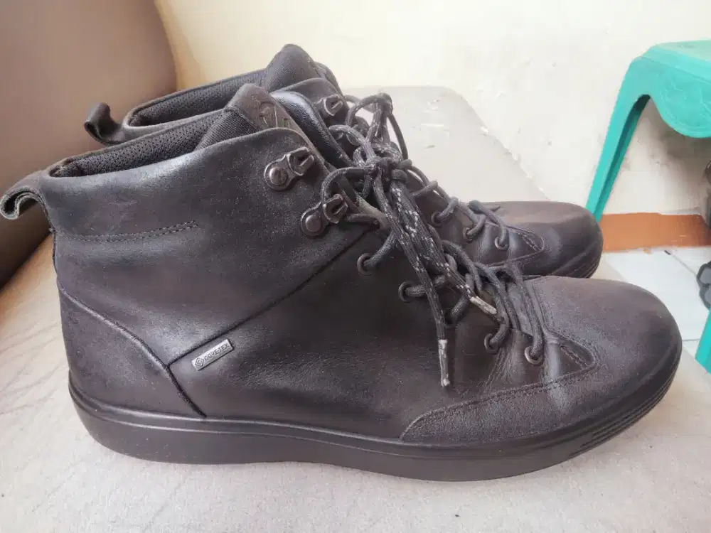 Sepatu kulit merek gotrex ukr 45