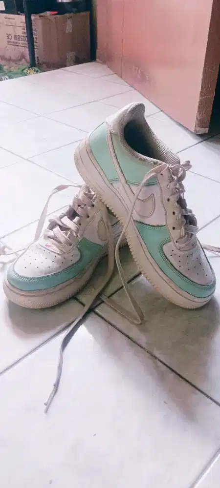 Sepatu dan sendal branded Di jamin original