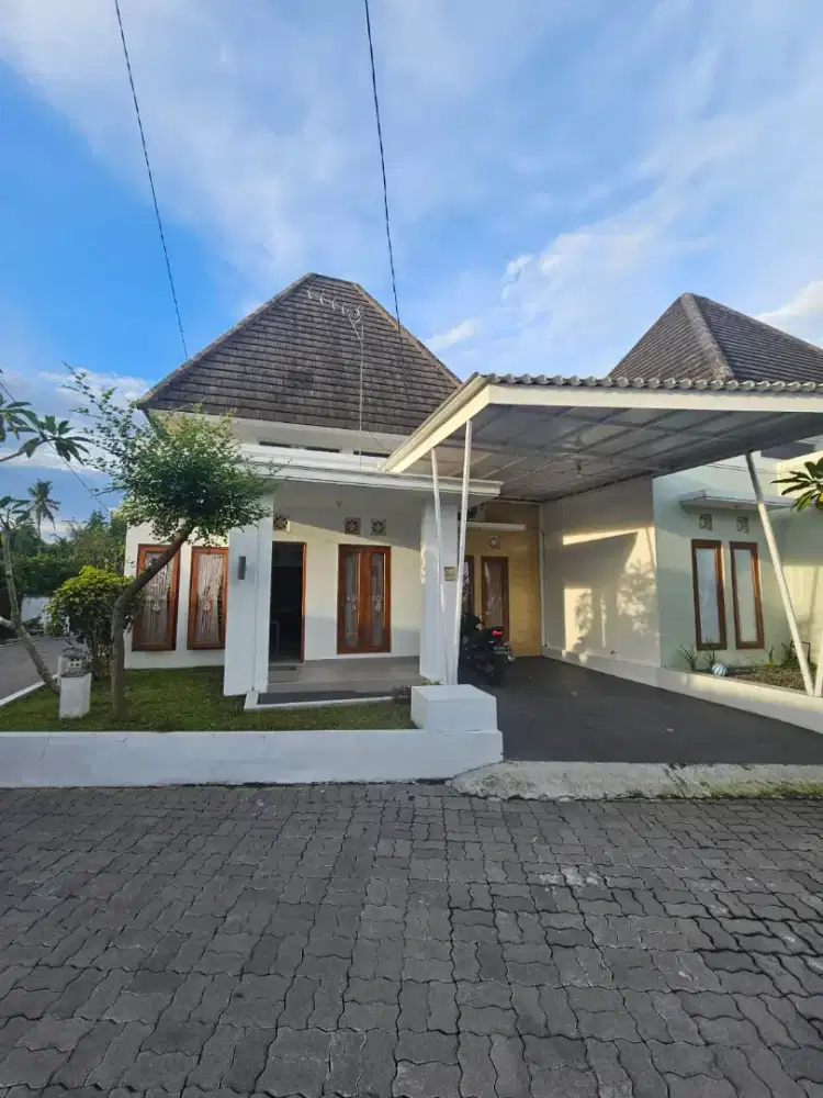 Dijual Rumah Tinggal di Paragon Village Jogja Caturharjo Sleman DIY