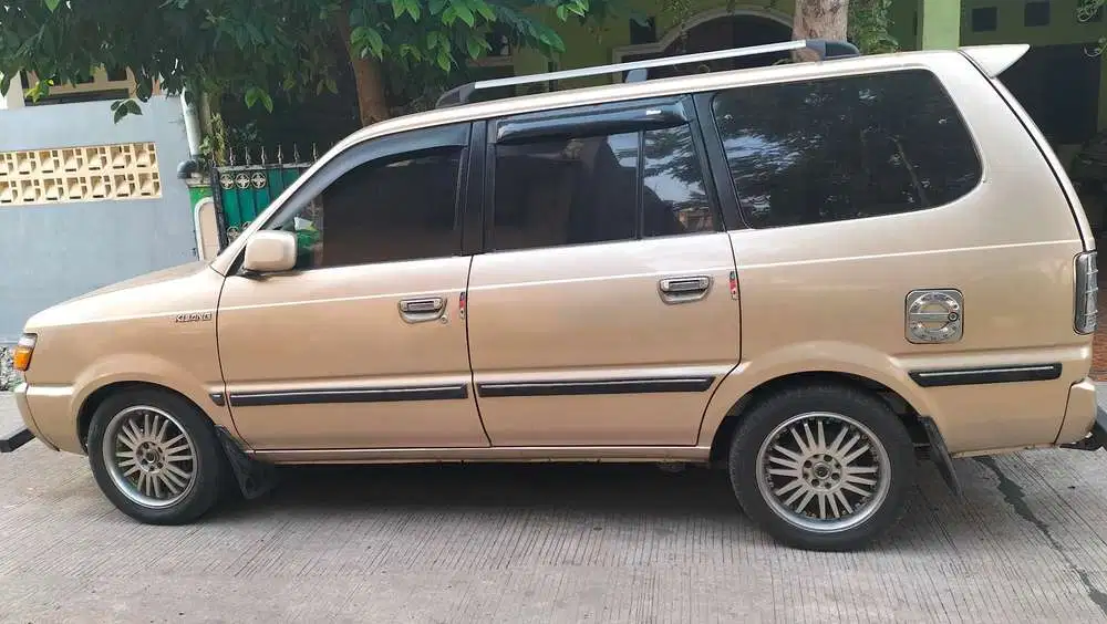 Toyota Kijang 1999 Bensin