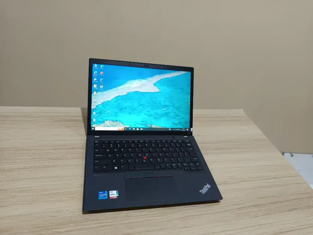 Thinkpad Mulus X13 G2 i5-1145G7 iris Xe Graphics ssd 256gb, ram 8gb