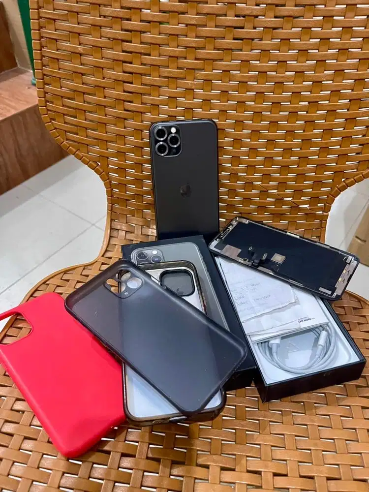 Iphone 11 pro 512Gb All operator permanen (baca deskripsi)